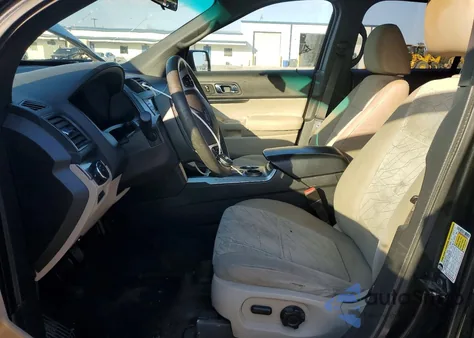 2011 Ford Explorer z USA, uszkodzony, nr VIN 1FMHK7B81BGA53272